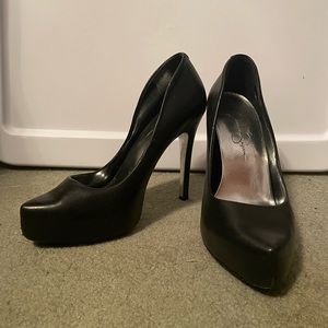Jessica Simpson Black Platform Pumps